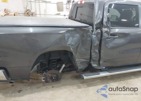 2022 Ram 1500 Big Horn 4X4 5'7 Box z USA, uszkodzony, nr VIN 1C6RRFFG2NN410725